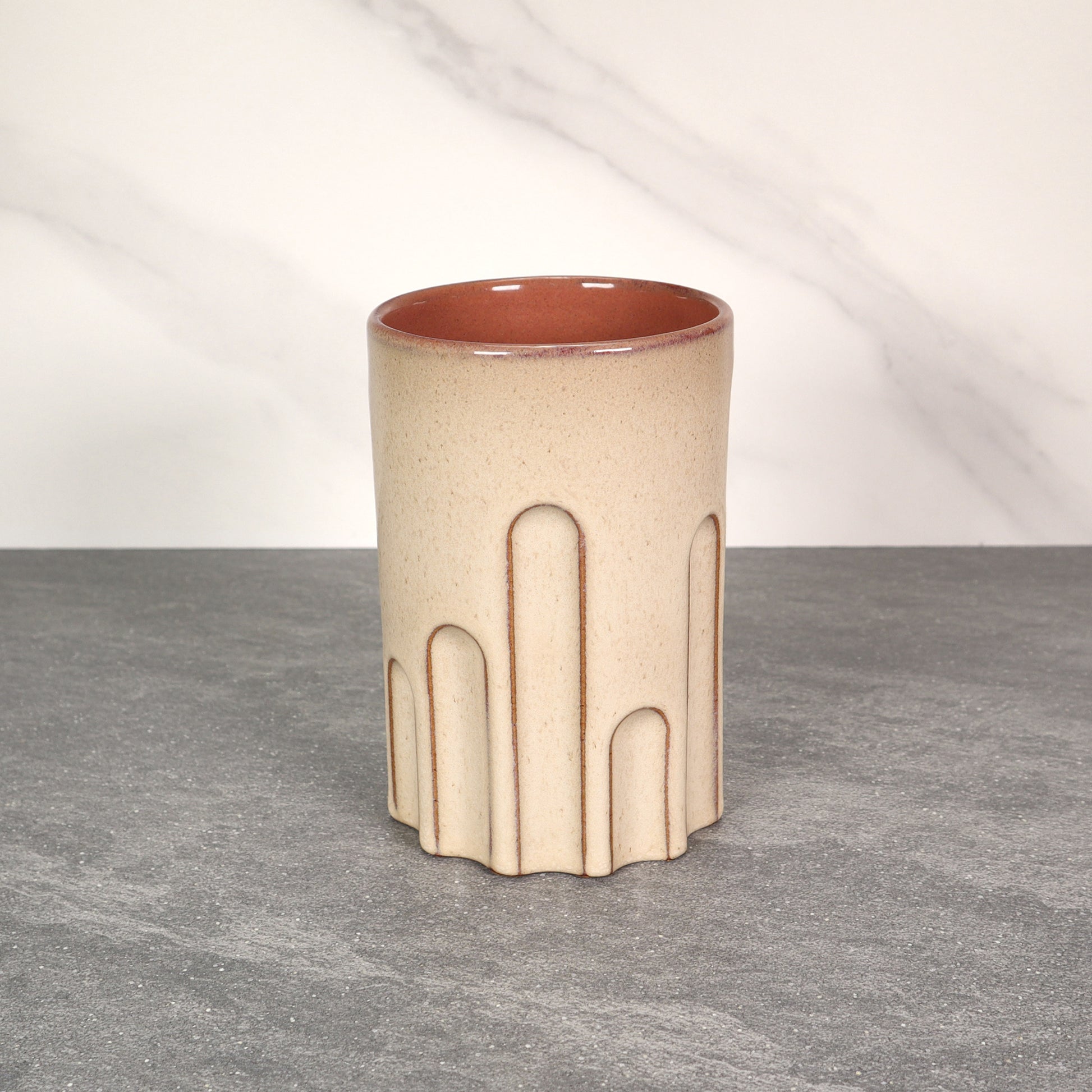 Beige Exterior / Red Interior 16 oz Round Indented Stoneware Cup