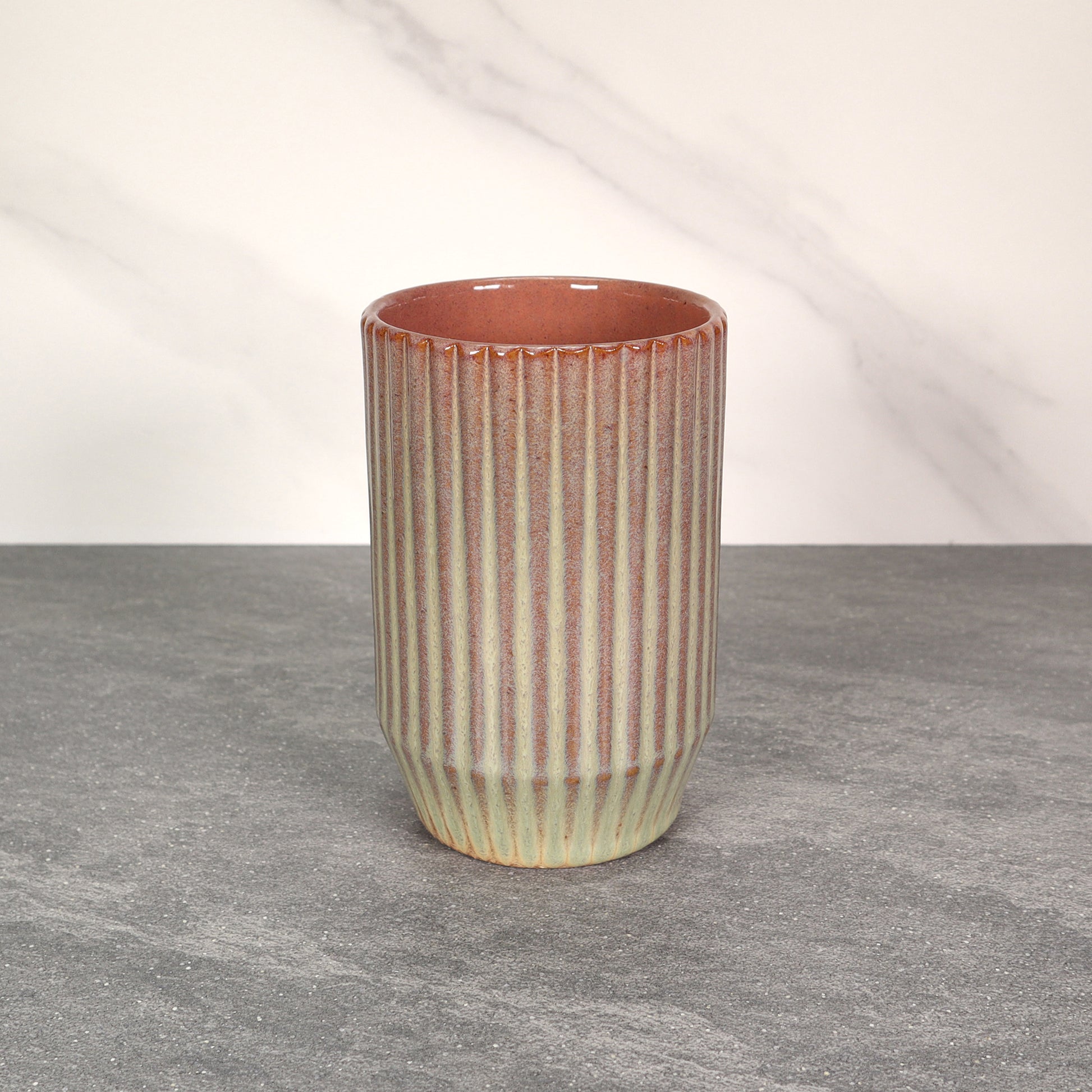 Green and Red Round Ribbed Stoneware Ceramic Mug