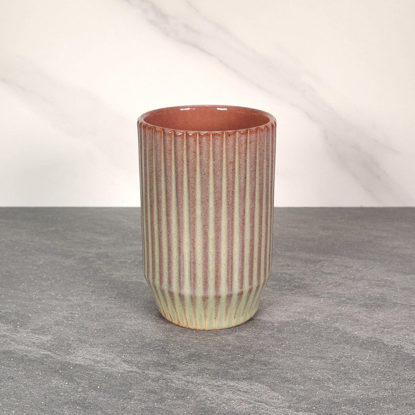 Green and Red Round Ribbed Stoneware Ceramic Mug