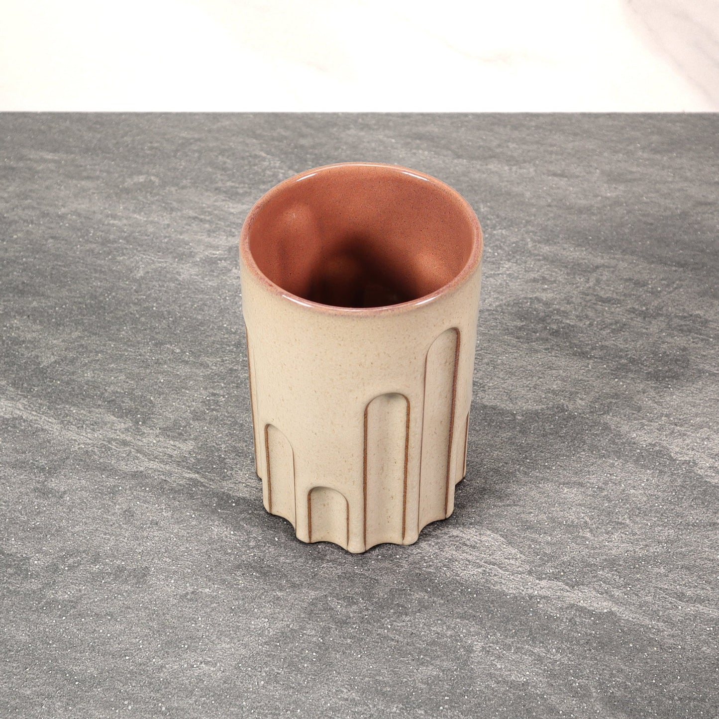 Beige Exterior / Red Interior 16 oz Round Indented Stoneware Cup