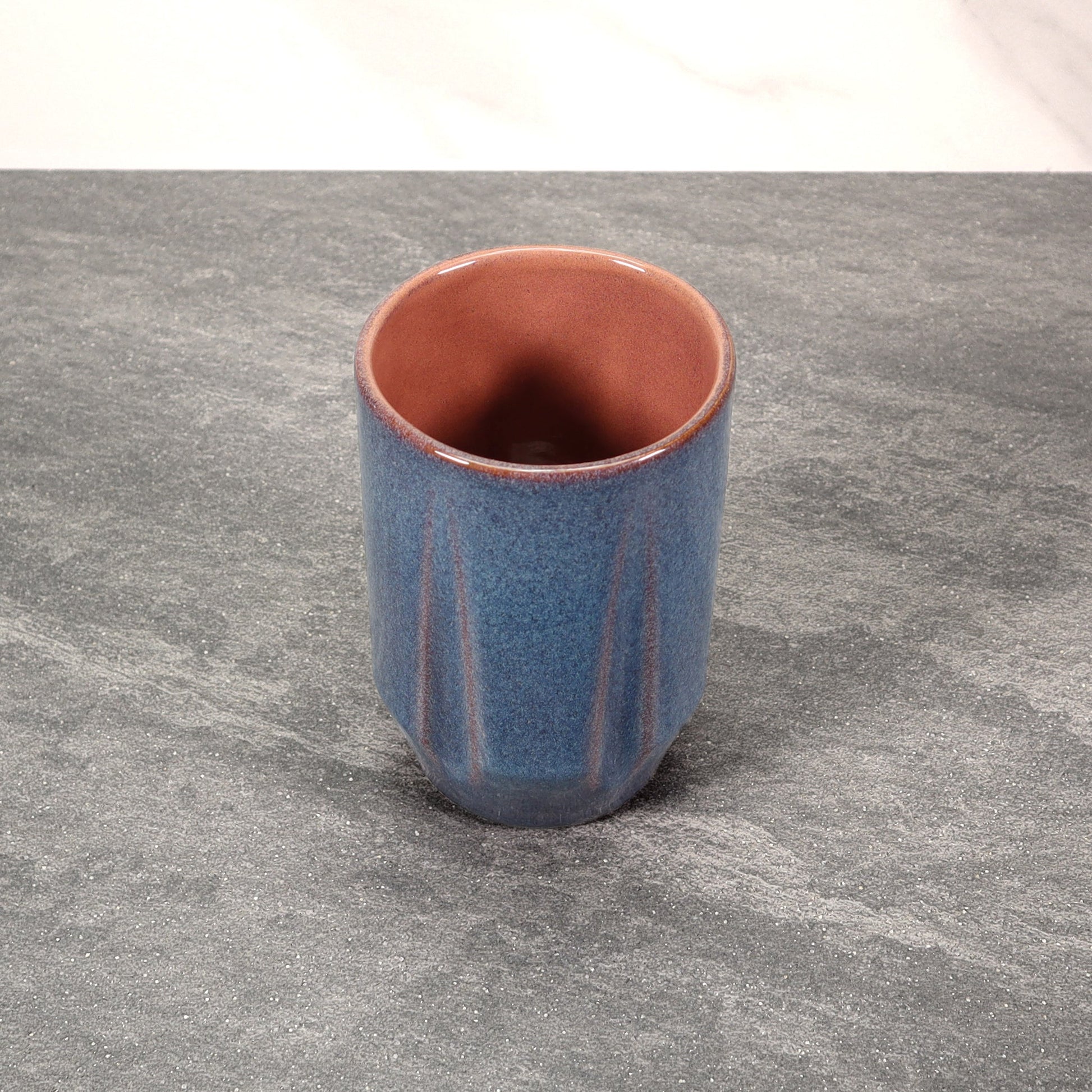 Blue Exterior / Red Interior Round Notched 16 oz Stoneware Cup